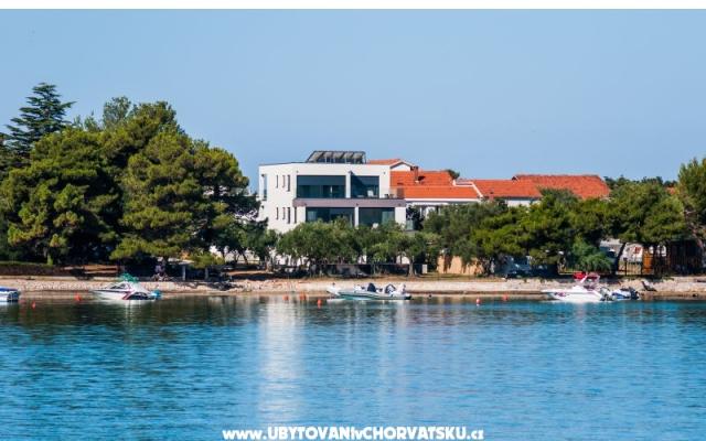 Punta Aqua – Accommodation Sukosan Kroatië