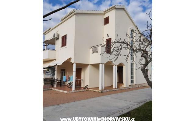 Apartments Elvis – Accommodation Sukosan Kroatië