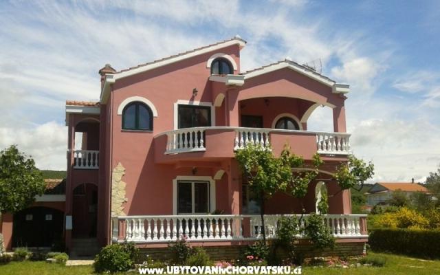 Villa Laura – Accommodation Sukosan Kroatië