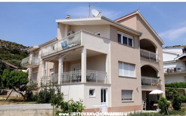 Apartments Perišić – Accommodation Trogir Kroatië