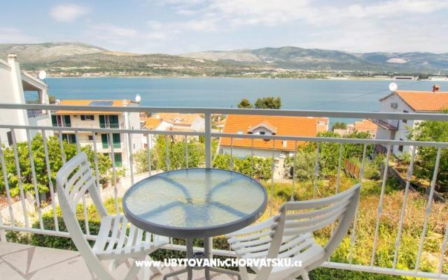 Apartment Gordana Seaview – Accommodation Trogir Kroatië