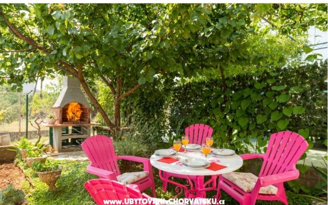 Apartments Slatinka – Accommodation Trogir Kroatië