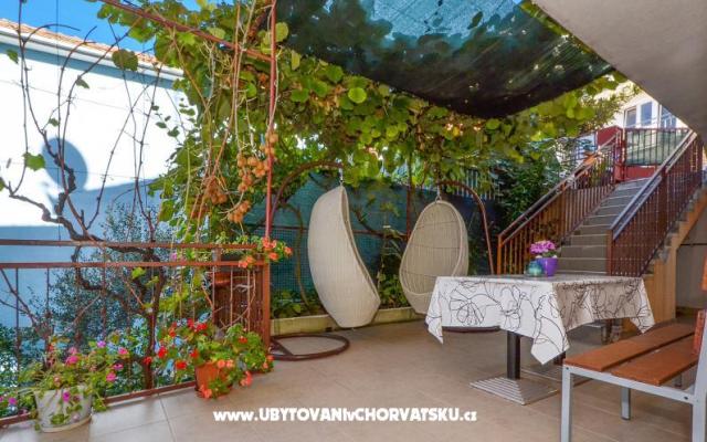 Rubin – Accommodation Trogir Kroatië