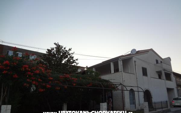 Apartments Bepa – Accommodation Trogir Kroatië