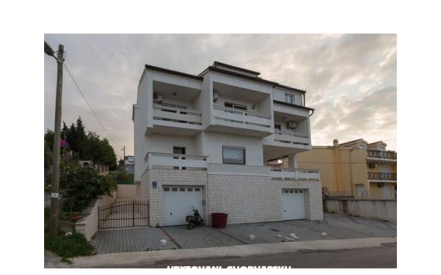 Apartments Cornelija – Accommodation Trogir Kroatië