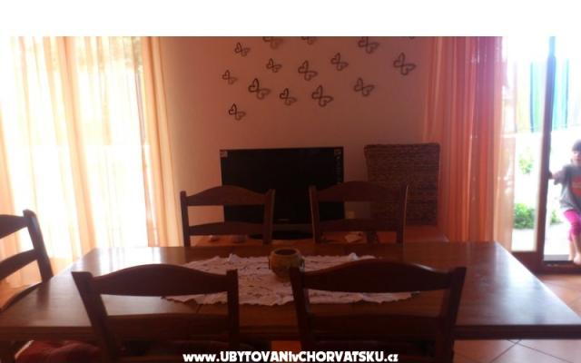 Apartments Silente – Accommodation Trogir Kroatië