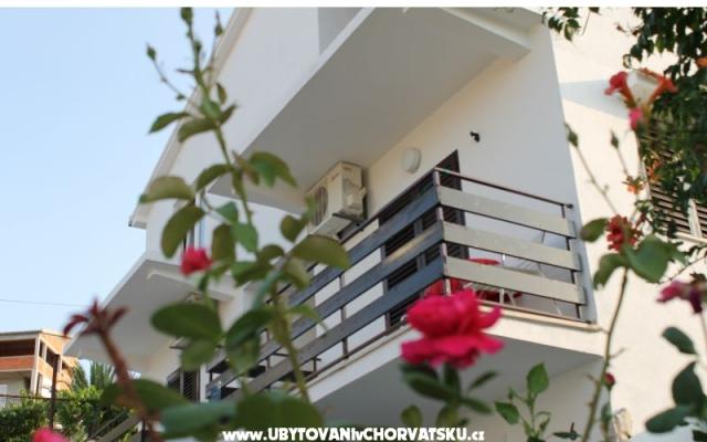 Apartments Civadelic – Accommodation Trogir Kroatië