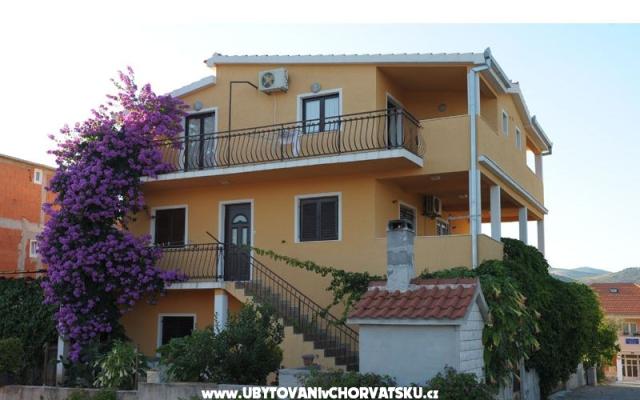 Apartments Duka – Accommodation Trogir Kroatië