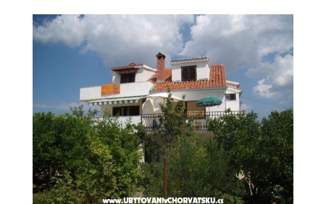 Apartments Vesela – Accommodation Trogir Kroatië