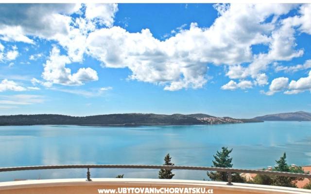Cvita Apartments – Accommodation Trogir Kroatië