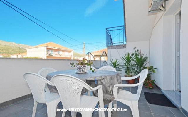 Apartment Keka – Accommodation Trogir Kroatië