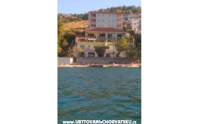 Marin i Vinka – Accommodation Trogir Kroatië