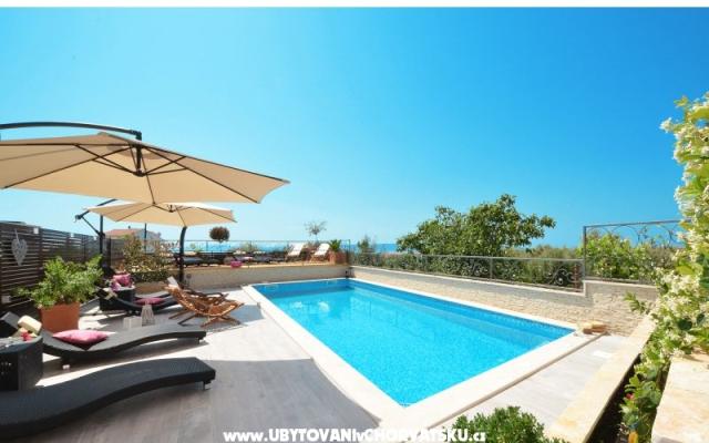 Modern – Accommodation Trogir Kroatië