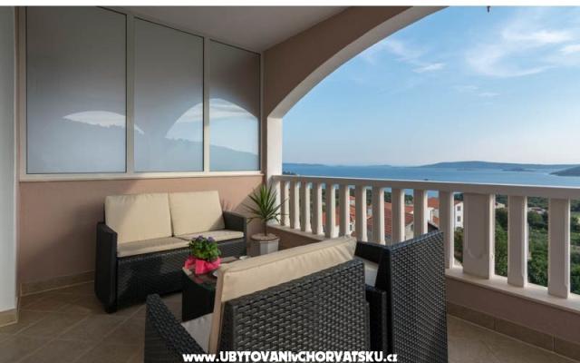 Studio-apartmani Plava Laguna – Accommodation Trogir Kroatië