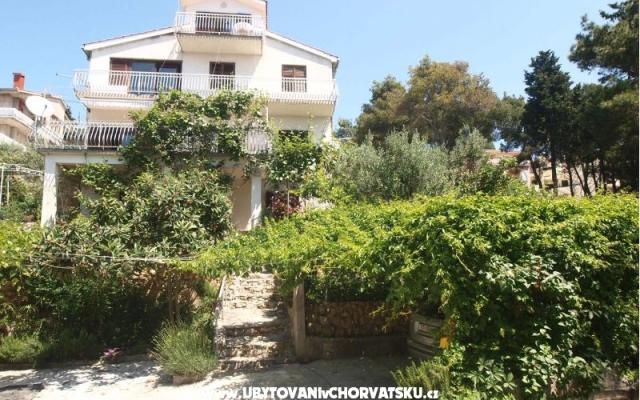 Villa Branka – Accommodation Trogir Kroatië