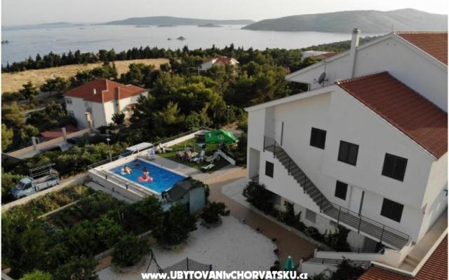 Villa Confido Luxury Apartment 01 – Accommodation Trogir Kroatië