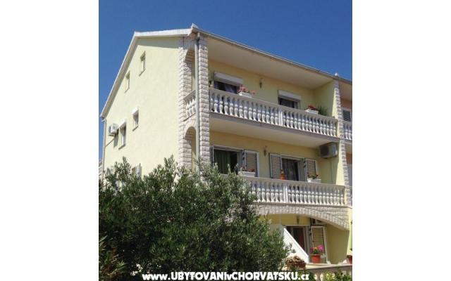 Villa Domora – Accommodation Trogir Kroatië