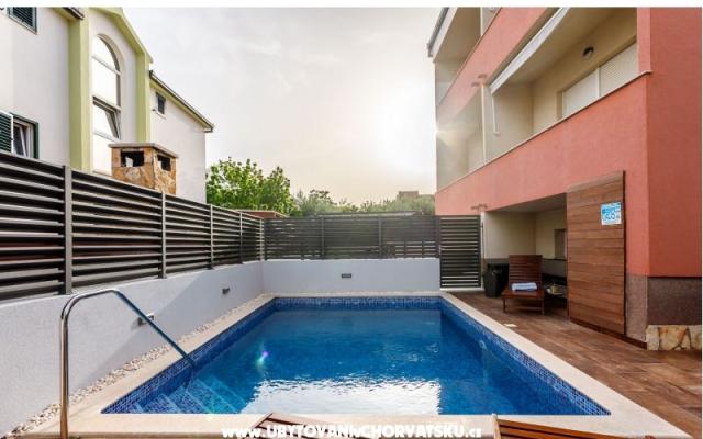Villa Tango – Accommodation Trogir Kroatië