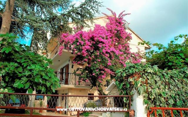 Villa Iskra – Accommodation Trogir Kroatië