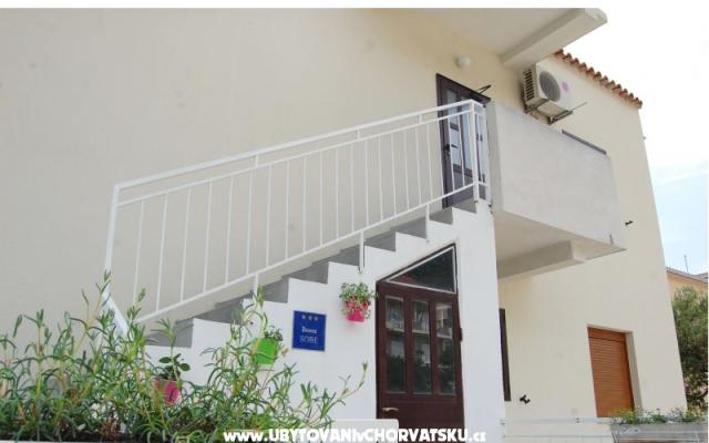 Apartments Šarić – Accommodation Tucepi Kroatië