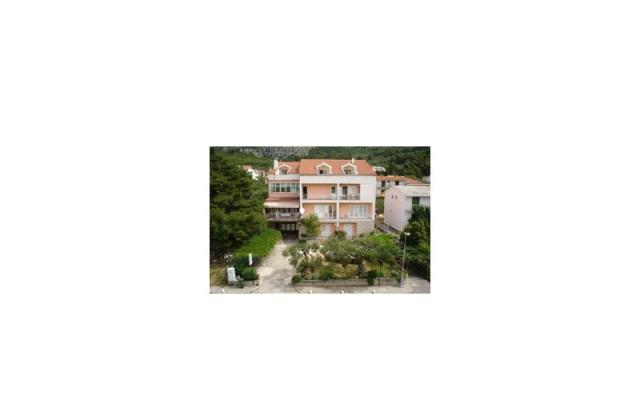 Apartments Vice – Accommodation Tucepi Kroatië
