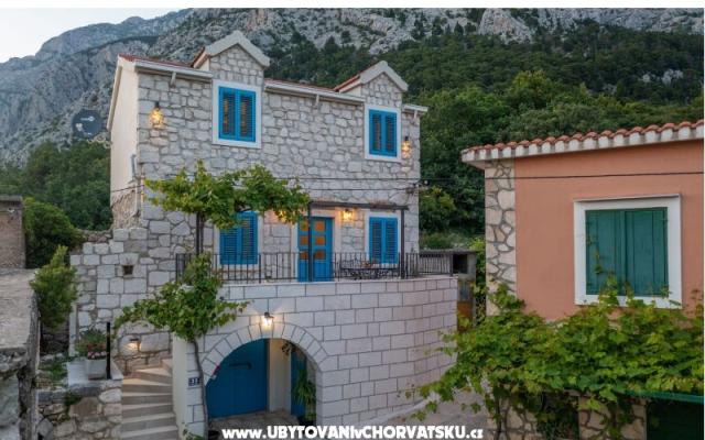 Vacation house Didovina – Accommodation Tucepi Kroatië