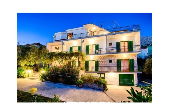 Čobrnić Rooms i Apartments – Accommodation Tucepi Kroatië