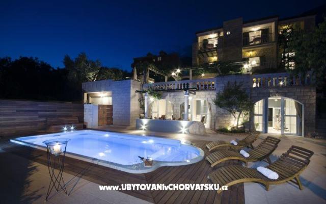 Villa Tomas Bougenvilia – Accommodation Tucepi Kroatië