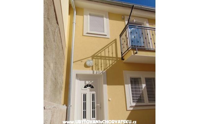 Apartment rosa – Accommodation Island of  Ugljan Kroatië