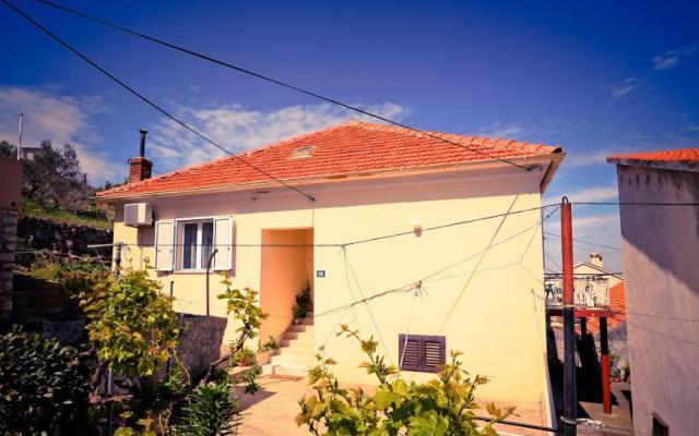 Apartment Matija – Accommodation Island of  Ugljan Kroatië