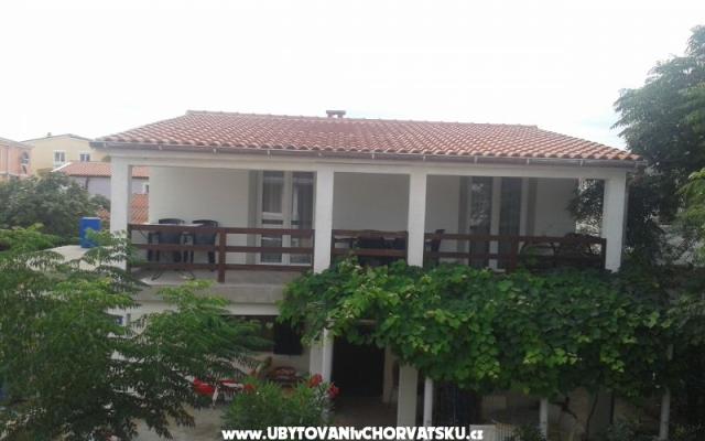 Apartments Laslavić – Accommodation Island of Vir Kroatië