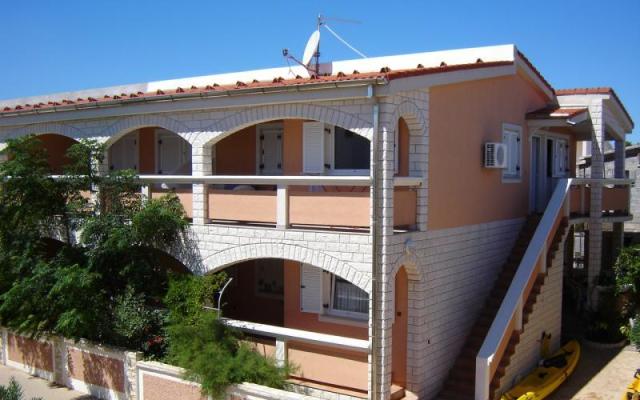 Apartments Vlašić otok Vir – Accommodation Island of Vir Kroatië