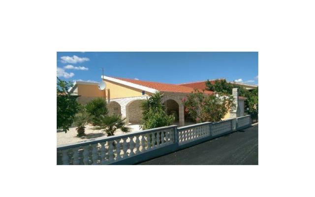 Vacation house Venus – Accommodation Island of Vir Kroatië