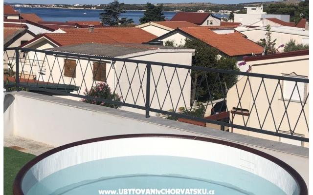 JACUZZI Family Apartment – Accommodation Island of Vir Kroatië