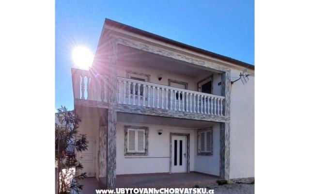 Vila Katy – Accommodation Island of Vir Kroatië