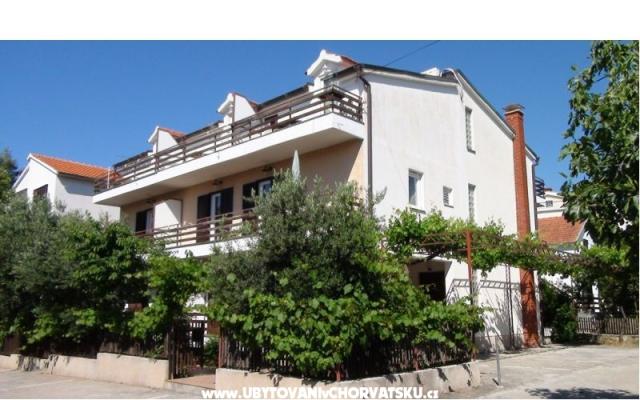 A.P.P. House Vinko – Accommodation Vodice Kroatië