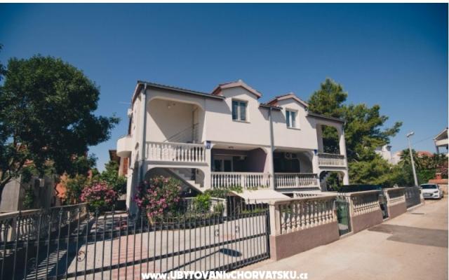 Ana Apartments – Accommodation Vodice Kroatië