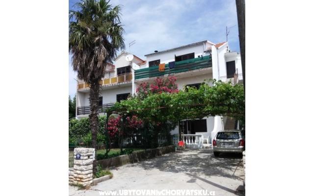 Apartment Mirak – Accommodation Vodice Kroatië