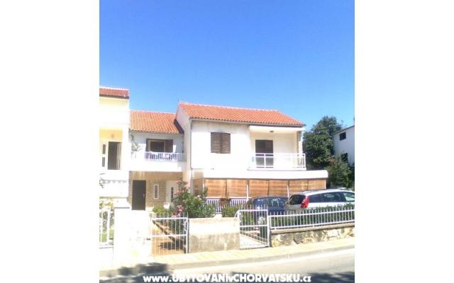 Apartment Tomislav – Accommodation Vodice Kroatië