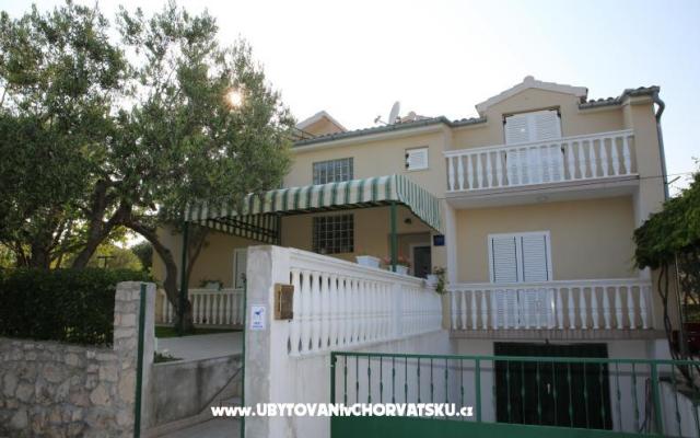 Apartments Ergić Bozena – Accommodation Vodice Kroatië
