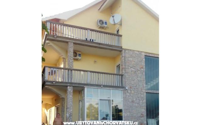 Apartments i sobe Štrus – Accommodation Vodice Kroatië
