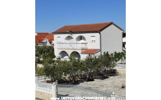 Apartments Ivanović – Accommodation Vodice Kroatië