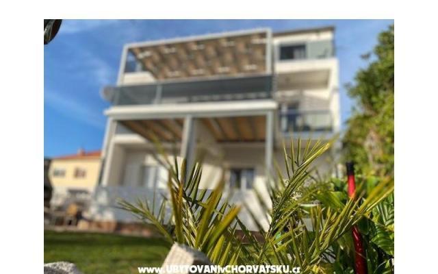 Apartments Jabuka – Accommodation Vodice Kroatië