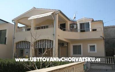 Apartments Jela – Accommodation Vodice Kroatië
