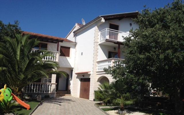 Apartments Kraljević – Accommodation Vodice Kroatië