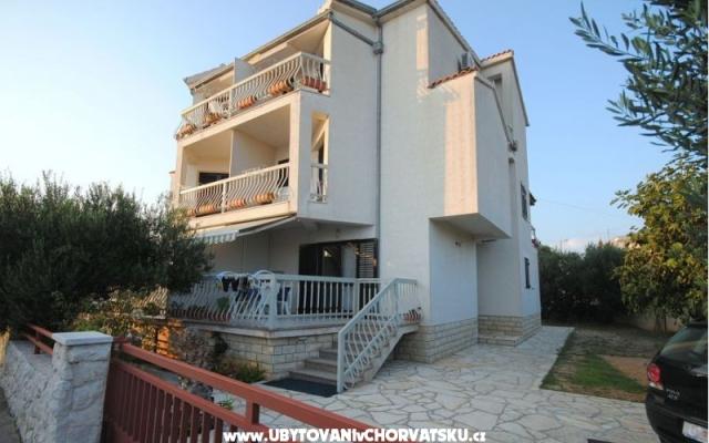 Apartments Mira – Accommodation Vodice Kroatië