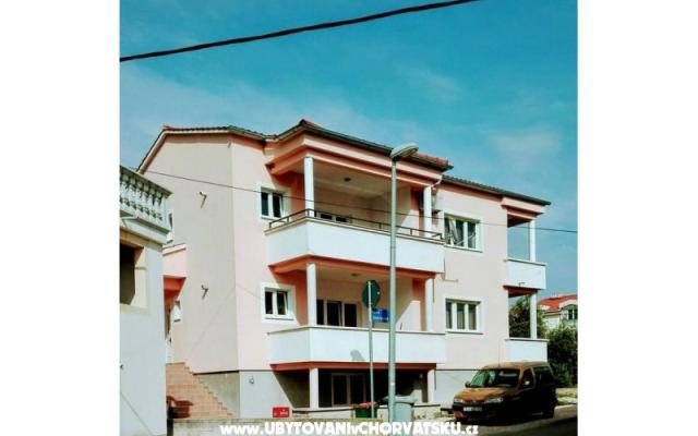 Apartments Škugor – Accommodation Vodice Kroatië