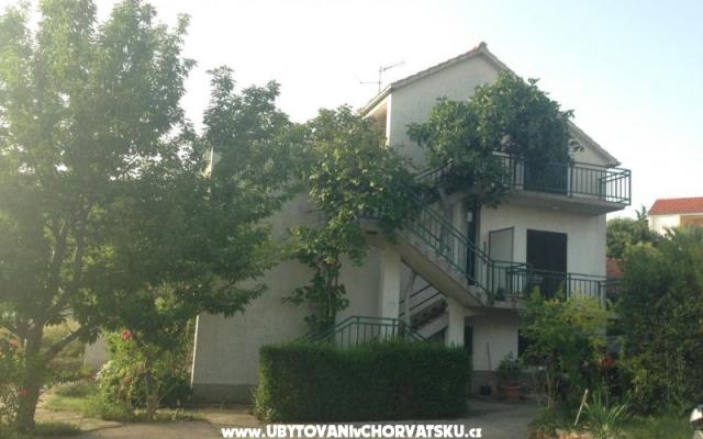 Apartments Slavijo – Accommodation Vodice Kroatië