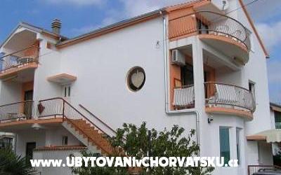 Apartments Alina – Accommodation Vodice Kroatië