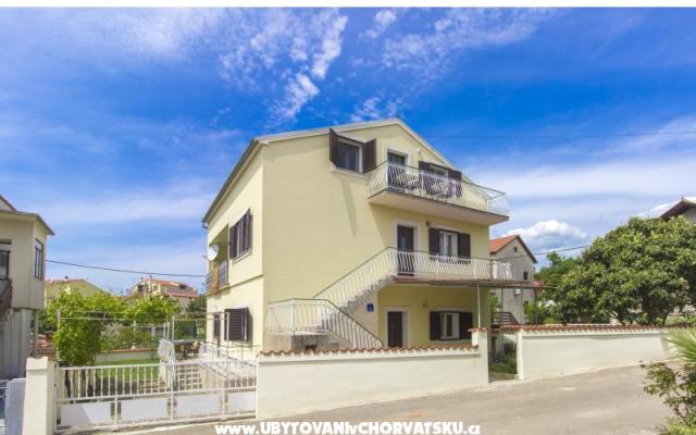 Apartments Elvira – Accommodation Vodice Kroatië